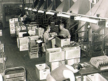 1971-10-Einbau--presserei.jpg